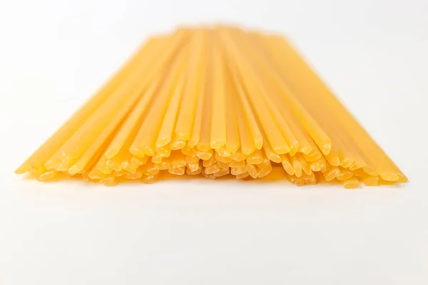 Italian Pasta Noodles Flat Thin Pasta Yellow Linguini Pasta — Zdjęcie stockowe