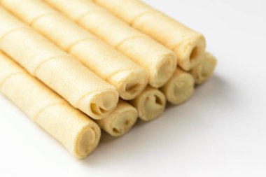 Vanilyalı Wafer Roll. Çıtır çıtır tatlı. Uzatılmış vanilyalı aperatif