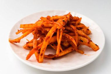 Çanak çan çiçeğinden yapılmış. Baharatlı bir çançiçeği tabağı. Sebze yemeği.