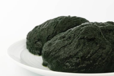 Yosun yiyeceği. Kaygan desenli yemek. Kore yemek kültürü