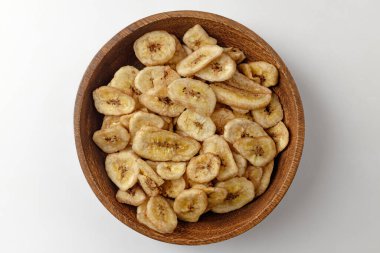 Kurutulmuş muz yemeği. Kurutulmuş meyve yemeği. Tatlı ve çıtır tatlı