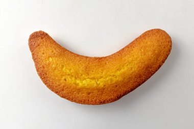 Muz aromalı ekmek. Muz biçimli ekmek. Tatlı ve yumuşak tatlı.