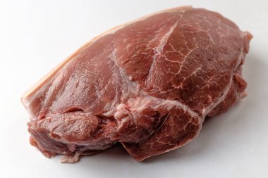 Kıymalı domuz eti. Ön bacak domuzu. Yumru et. Çiğ çiğ et