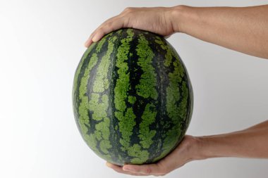 Lezzetli bir tatlı. Büyük meyve. tatlı ve çıtır meyveli