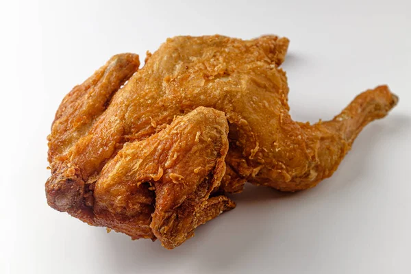 Ugotowany Cały Kurczak Smażone Jedzenie Chrupiące Pikantne Danie Kurczaka — Zdjęcie stockowe