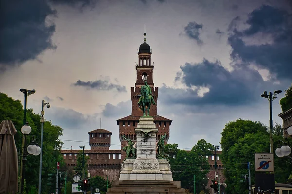 Monumento Gigante Giuseppe Garibaldi Monumento Giuseppe Garibaldi Frente Castillo Sforza — Foto de Stock