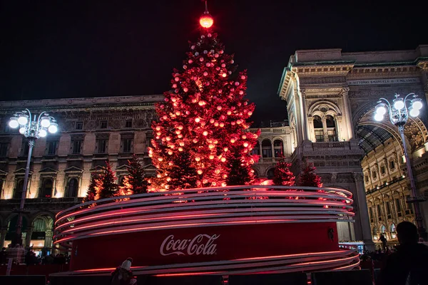 Milan Itálie 2020 Barevný Zářící Dekorativní Vánoční Stromek Před Katedrálou — Stock fotografie