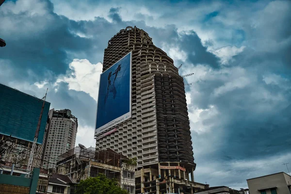 Бангкок Таиланд 2019 Sathorn Unique Tower Ghost Tower Недостроенный Небоскреб — стоковое фото