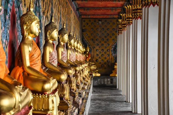Bangkok Tailandia 2019 Hermosas Esculturas Detalladas Decoraciones Templo Del Amanecer —  Fotos de Stock