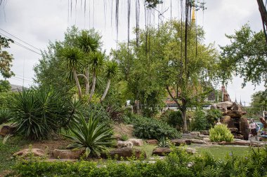 Bangkok, Tayland 04.04.2021 Antik Siyam veya Antik Şehir veya Mueang Boran, 116 ünlü anıt ve mimari etkinliğin yer aldığı dünyanın en büyük açık hava müze parkı.