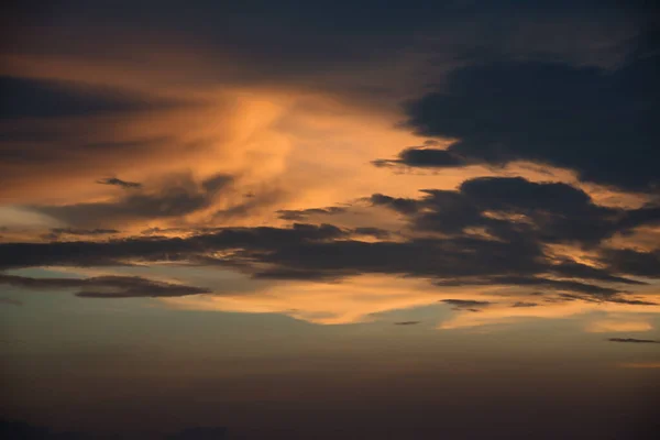 Belo Deslumbrante Céu Dourado Durante Pôr Sol Ponto Vista Histórico — Fotografia de Stock