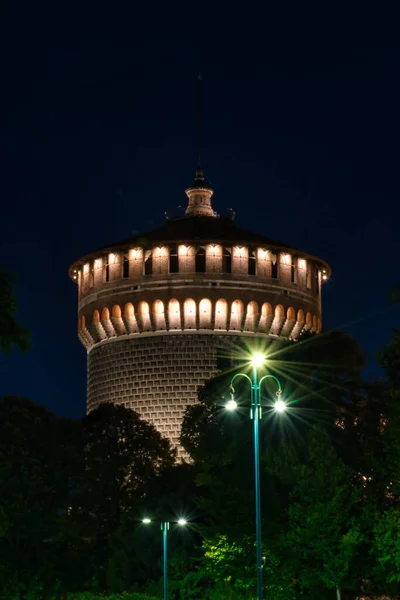 Sforza Kastély Castello Sforzesco Éjszaka Milánó Egyik Legjobb Nevezetessége Egy — Stock Fotó