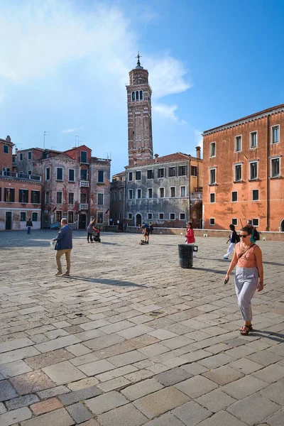 Venedik Talya Eylül 2020 Nsanlar Venedik Talya Boş Bir Meydanda — Stok fotoğraf