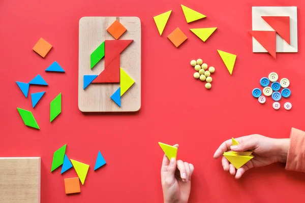 Creatief Ontwerp Voor Autisme Werelddag April Tangram Elementen Knoppen Gerangschikt — Stockfoto