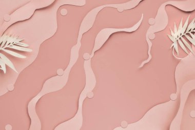 Bej kağıda doğal organik çizgiler katılmış tek renkli kağıt arka plan. Egzotik palmiye yaprağı siluetleri. Kopyala-uzay, metnin için hızlan. Bej ve soluk pembe, doğal renkler..