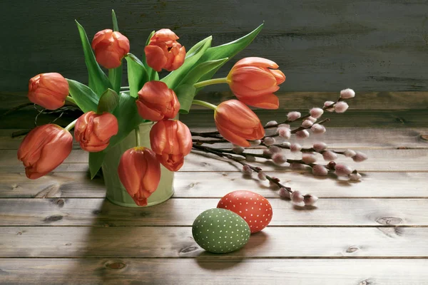 Bunch Red Tulips Easter Eggs Pussy Willow Twigs Springtime Decorations — Fotografia de Stock
