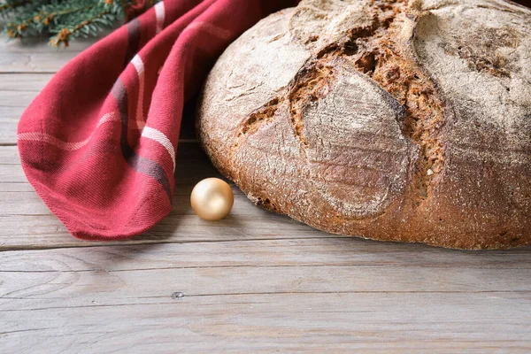 Christmas Baking Wholemeal Rye Wheat Bread Oven Baked Ceramic Pan — Stock Photo, Image