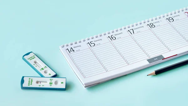 Banner Shnelltest Weekly Planner Calendar Pencil Mint Blue Table Schnelltest — Stock Photo, Image