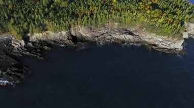 Head Harbour ve Campobello Adası 'nın bir yaz gününde havadan çekilmiş görüntüleri, İHA görüntüleri, New Brunswick, Kanada