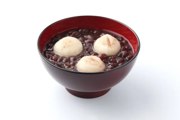 Zenzai doce sopa de feijão vermelho isolado no fundo branco — Fotografia de Stock