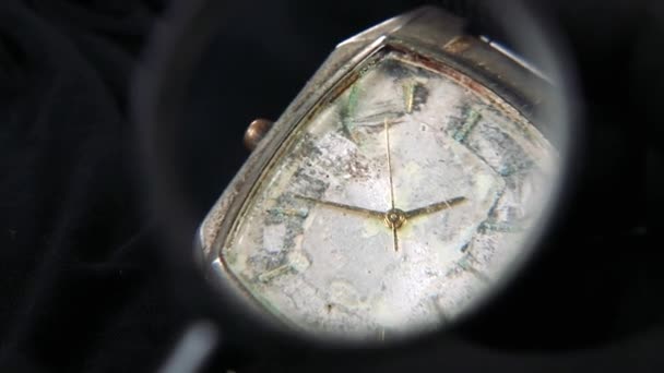 Ανακαινισμένο Παλιό Ρολόι Αντίκα Σπασμένο — Αρχείο Βίντεο