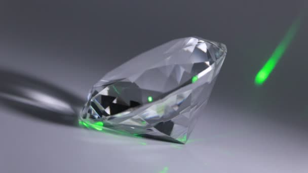 Nahaufnahme Eines Weißen Diamanten — Stockvideo