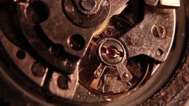 Eski Klasik Saat Çalışıyor ve Otomatik Hareket Çalışıyor