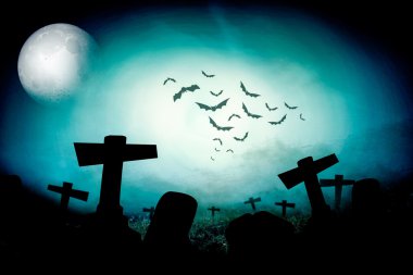 Mezarlık gece