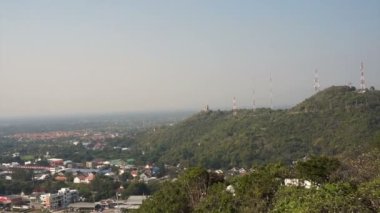 Dağın tepesinde Phra Nakhon Khiri Historical Park Panorama cityscape manzara. Khao Wang,: Phetchaburi, Thailand