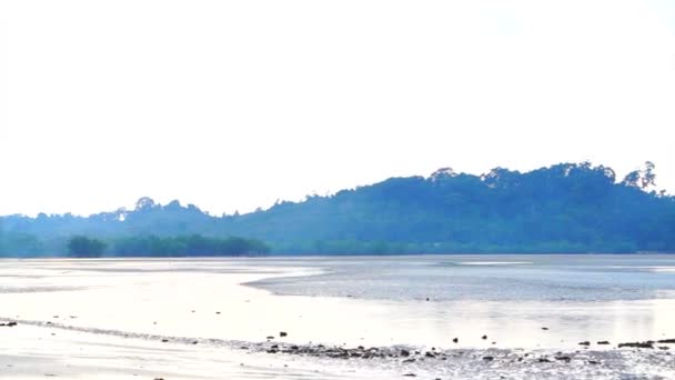 Beautiful sunset evening scene of Andaman sea. Koh Phayam Island beach in Ranong, Thailand — Stock Video