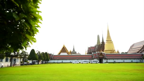 Bangkok, thailand - märz 2016 - berühmter touristenort, wat phra kaew, großer palast, bangkok Wahrzeichen thailands — Stockvideo