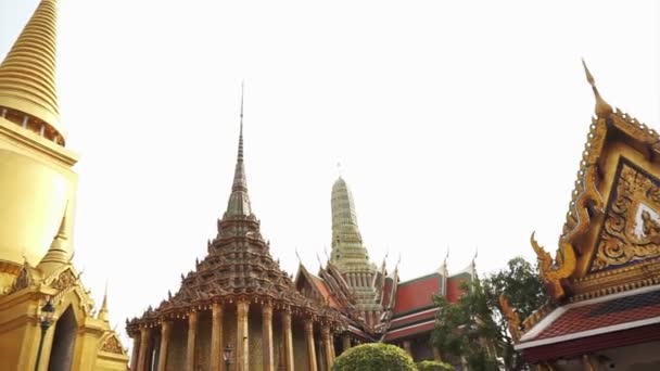 曼谷，泰国-2016 年 3 月-著名的旅游胜地，玉佛寺、 大皇宫、 泰国曼谷地标 — 图库视频影像