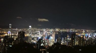 Victoria peak, Hong Kong - Nisan 2016: Timelapse dünya ünlü manzarası Hong Kong alacakaranlık gece Senfoni ışıkları için