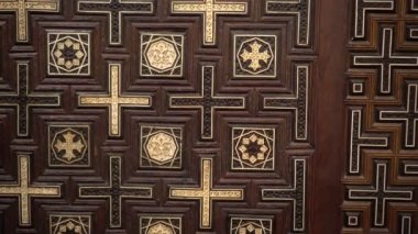 Mısır 'ın güzel altın ve ahşap detayları Kahire asılı kilise desenli kombinasyon tasarım süsü