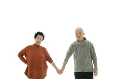 Asyalı ebeveynler, sembol ve koşulsuz sevgi gösteren LGBT haklarını destekliyor