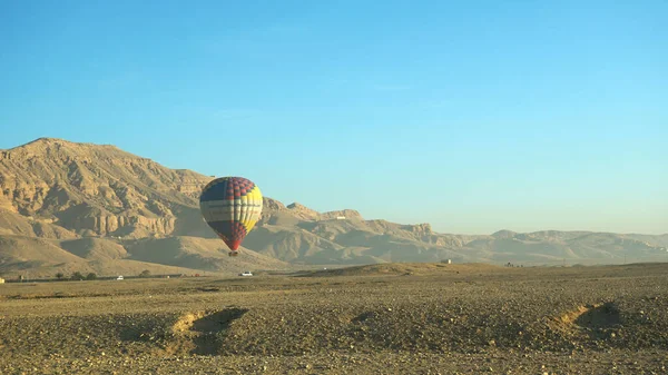Luxor Egypte Ballon Rijden Scène Vallei Van Koning Gebied Toeristische — Stockfoto