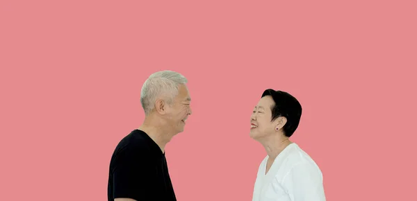Asiatisches Senioren Paar Lächelt Einander Lange Ewige Liebe Kopierraum — Stockfoto