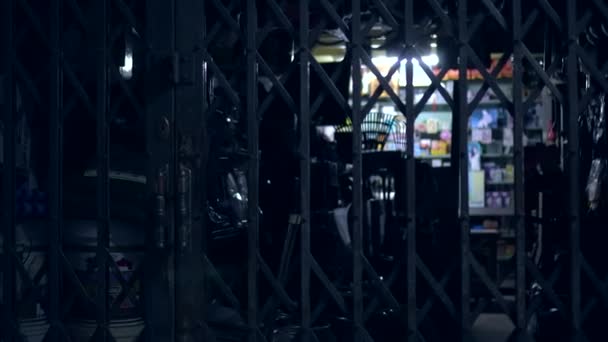 Kleiner Laden Schließt Wegen Covid City Lockdown Wirtschaftliche Und Finanzielle — Stockvideo