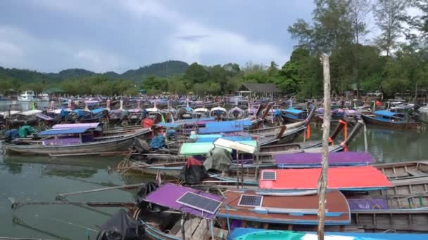 Krabi Thaïlande Avril 2021 Jetée Tranquille Bateau Longue Queue Raison — Video