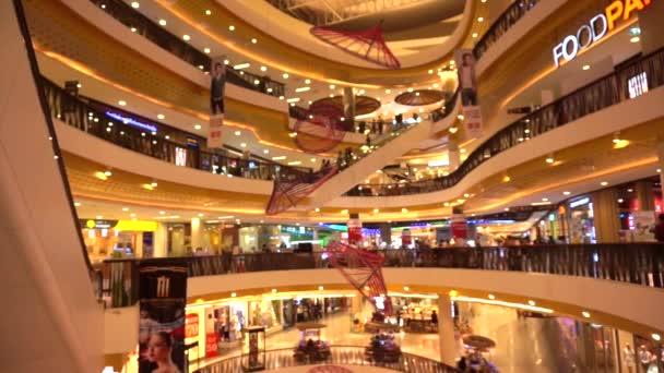 Chiang mai, Thailand - 10 August 2014 - Central festival big mall, department store in Asia — Stock Video