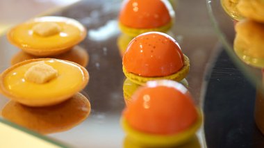 renkli tatlı büfesi