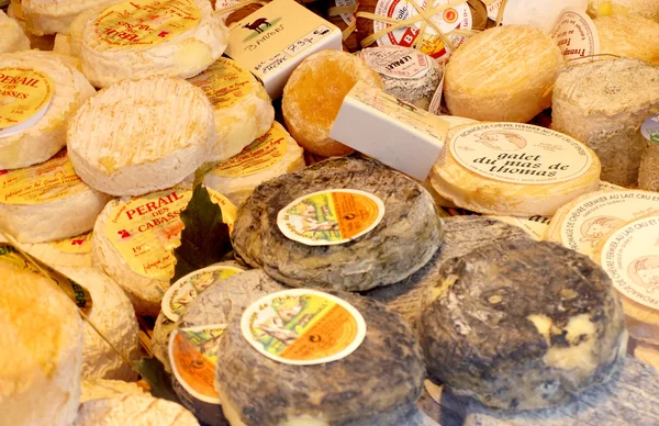 Сырный магазин — стоковое фото
