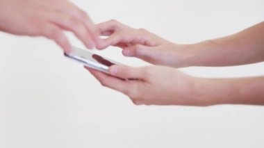 İki el, akıllı telefondan iki kişi izole edin, birlikte oynayın.