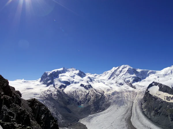 Gorner ledovec, majestátní pohled ve Švýcarsku — Stock fotografie