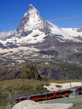 Zermatt İsviçre, yeşil araba serbest şehir Elektrikli tren