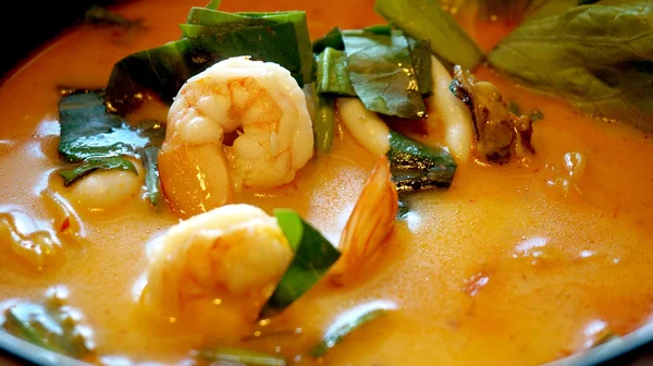 Tom yum kung soupe — Photo