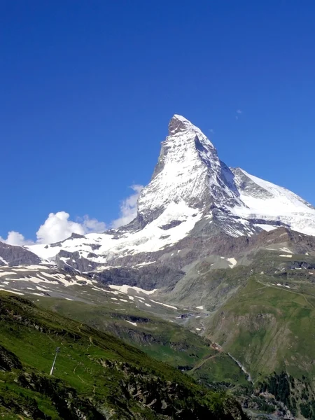 Matterhorn mit schneebedecktem Gipfel — Stockfoto
