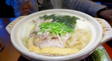 Sıcak Japon udon