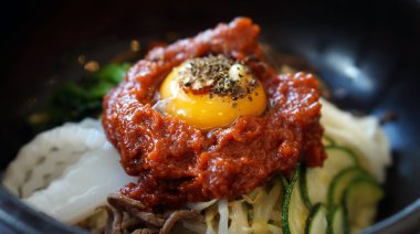 Bibimbap, Kore sıcak karışım