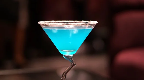 Cóctel azul en vaso —  Fotos de Stock